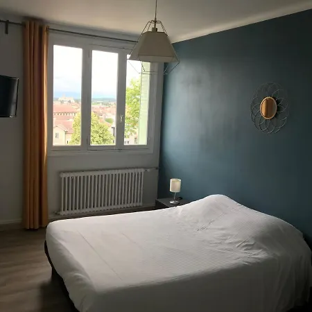 Bel Appartement Renove, Spacieux Et Lumineux Bourg-en-Bresse Exterior photo